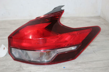 Tail Light Assembly NISSAN KICKS Right 18 19 20