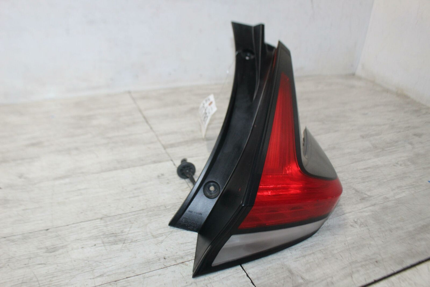 Tail Light Assembly NISSAN LEAF Left 18 19 20