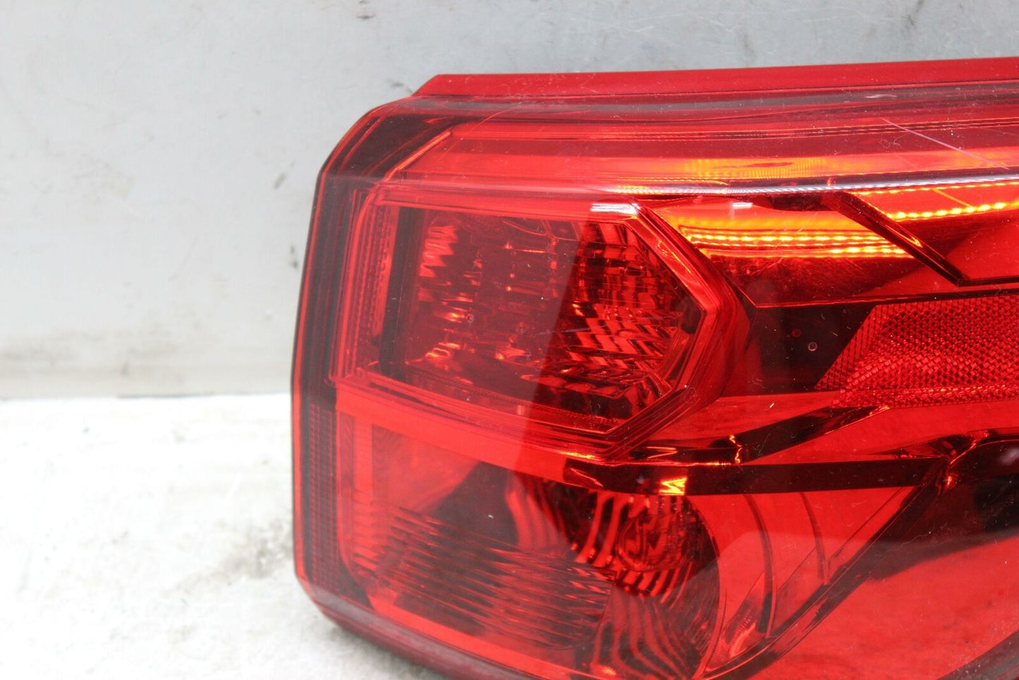 Tail Light Assembly NISSAN PATHFINDER Right 17 18 19 20