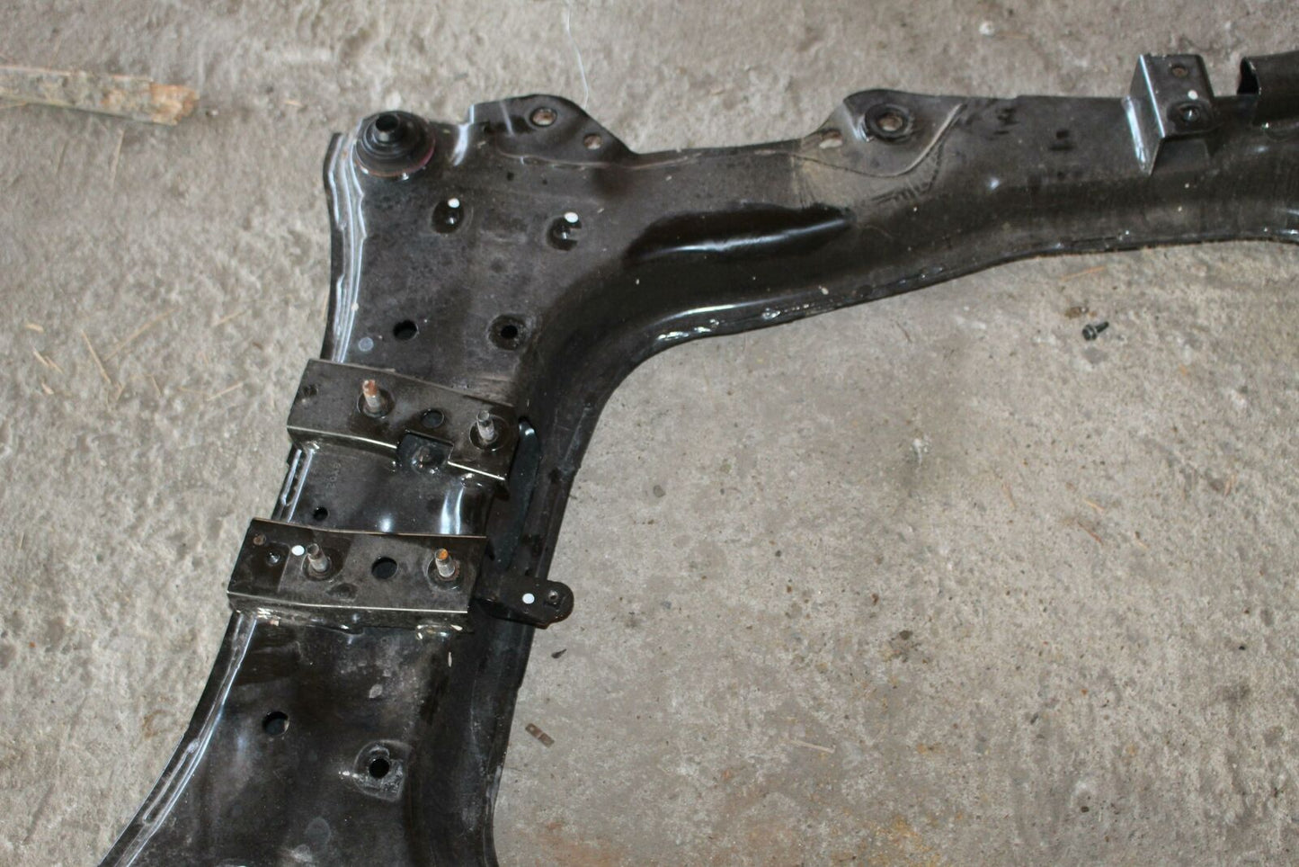 Undercarriage Crossmember NISSAN LEAF 18 19