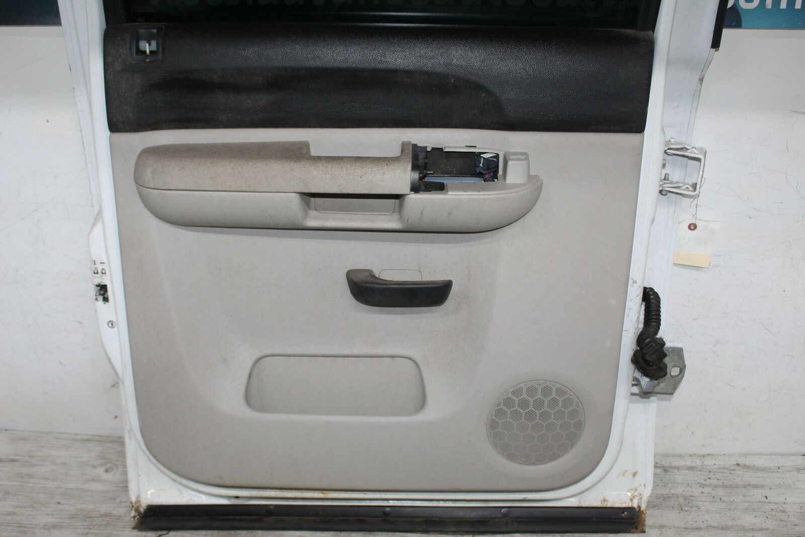 2007 chevy deals silverado door panel