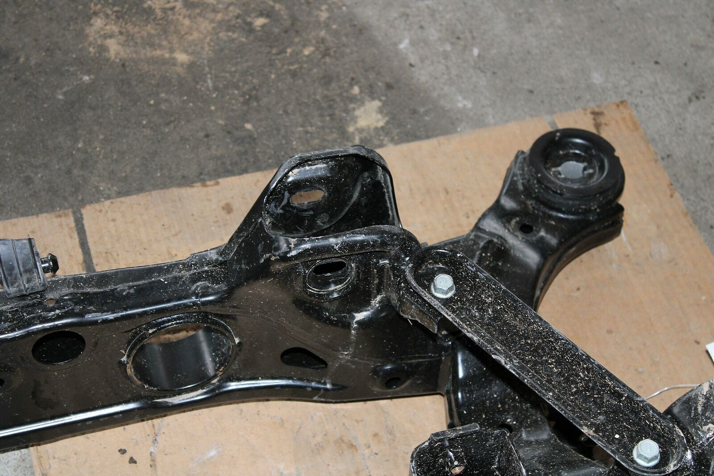 Undercarriage Crossmember HYUNDAI SANTA FE 19