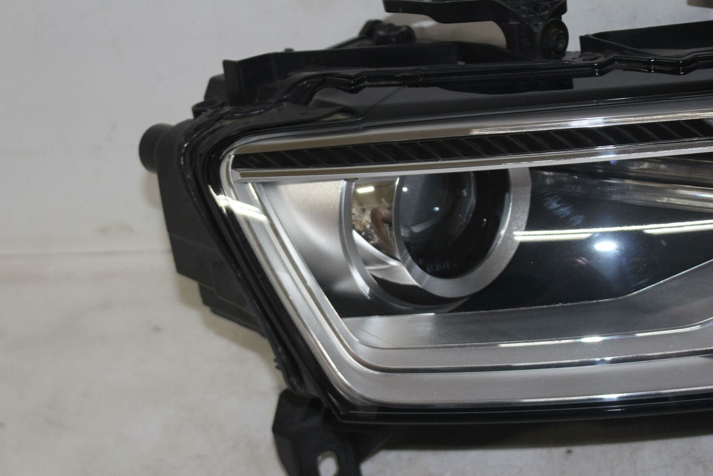 Headlamp Assembly AUDI Q3 Right 16 17 18