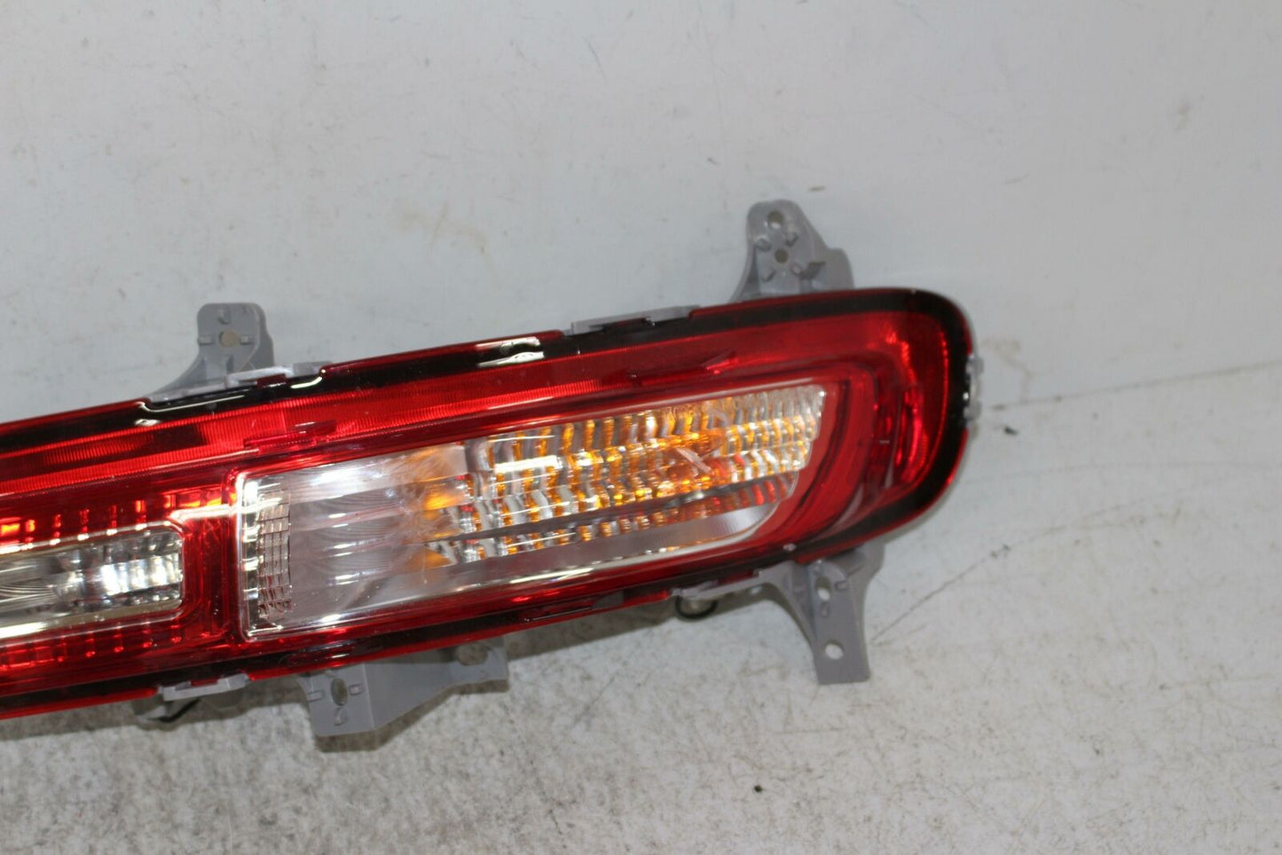 Tail Light Assembly KIA SPORTAGE Right 17 18 19