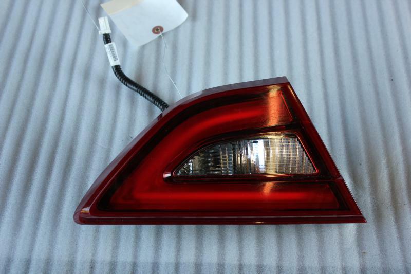 Tail Light Assembly NISSAN MAXIMA Left 16 17 18