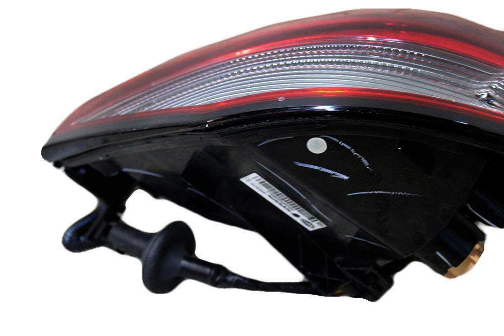 Tail Light Assembly NISSAN SENTRA Right 20