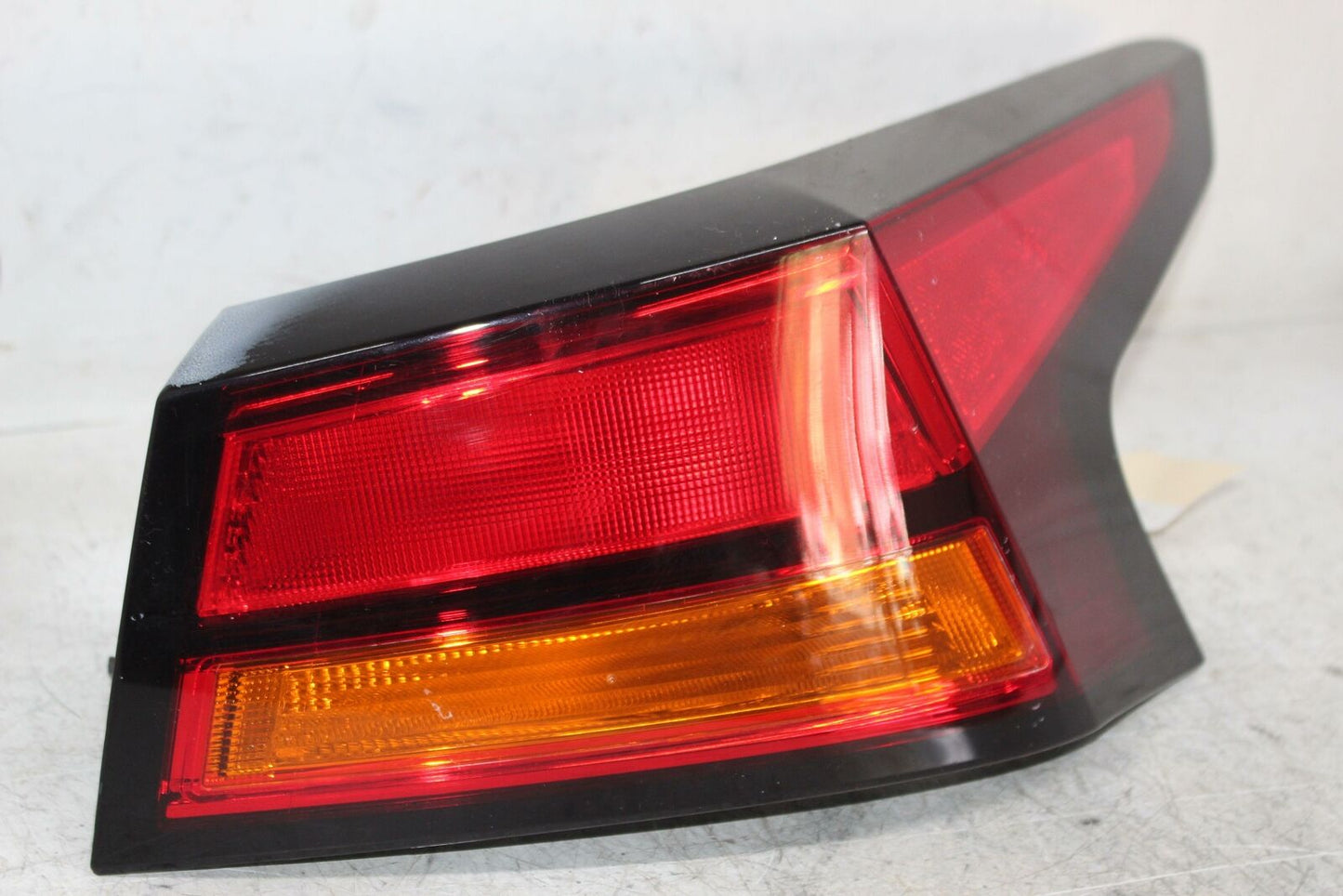 Tail Light Assembly NISSAN ALTIMA Right 19 20