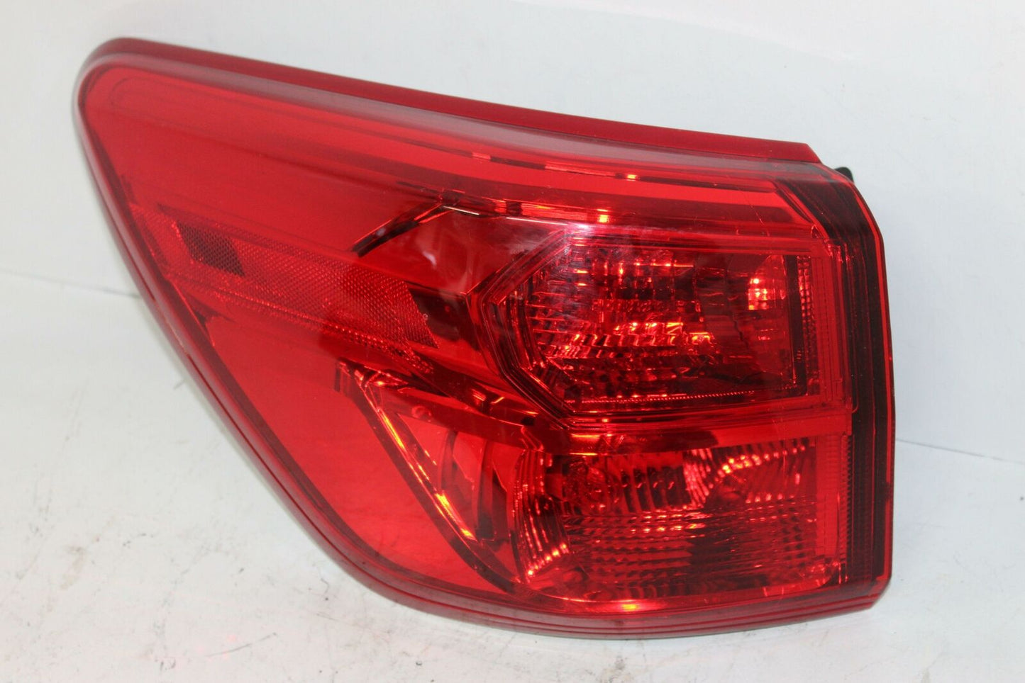 Tail Light Assembly NISSAN PATHFINDER Left 17 18 19 20