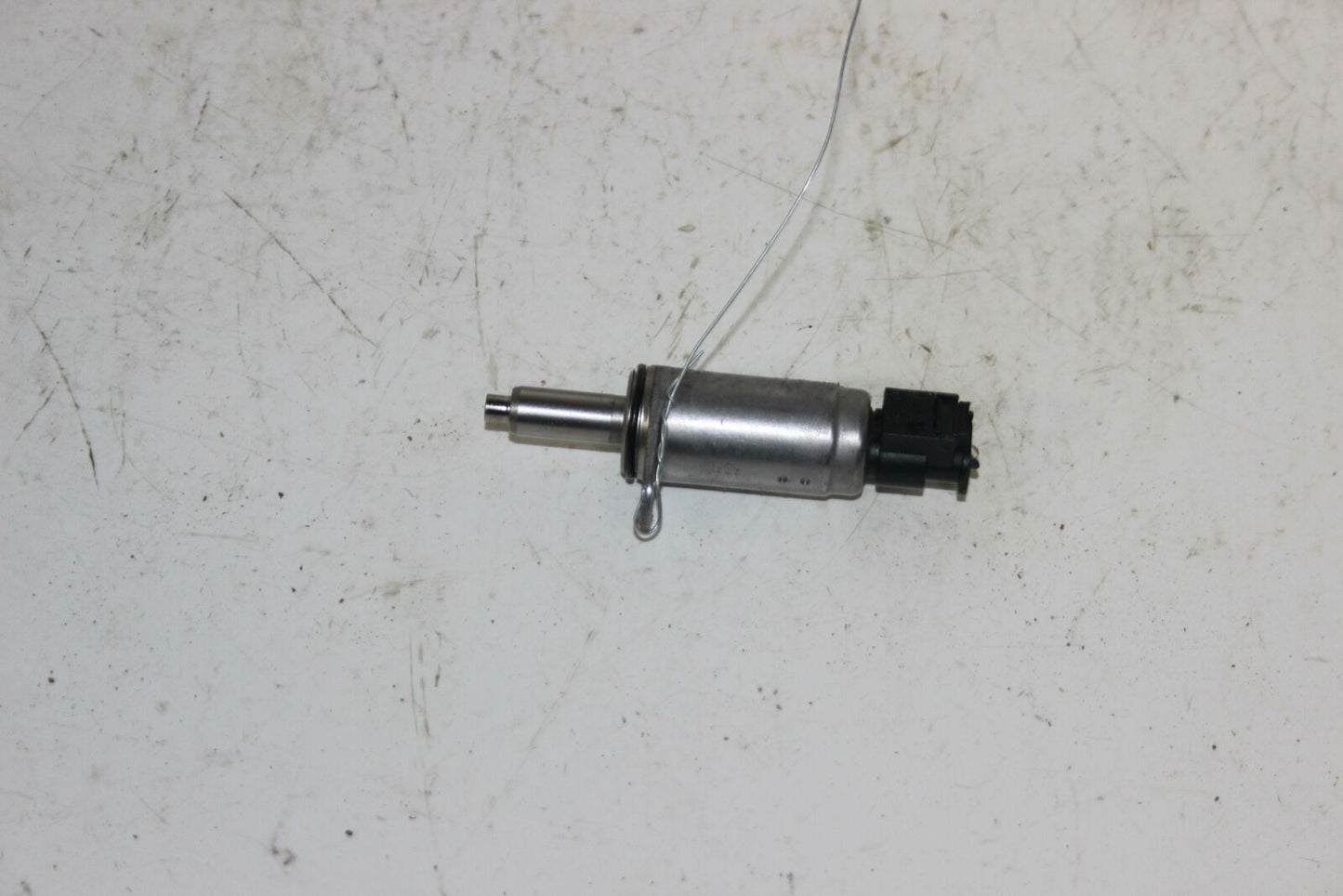 Variable Valve Timing Solenoid AUDI A8 15