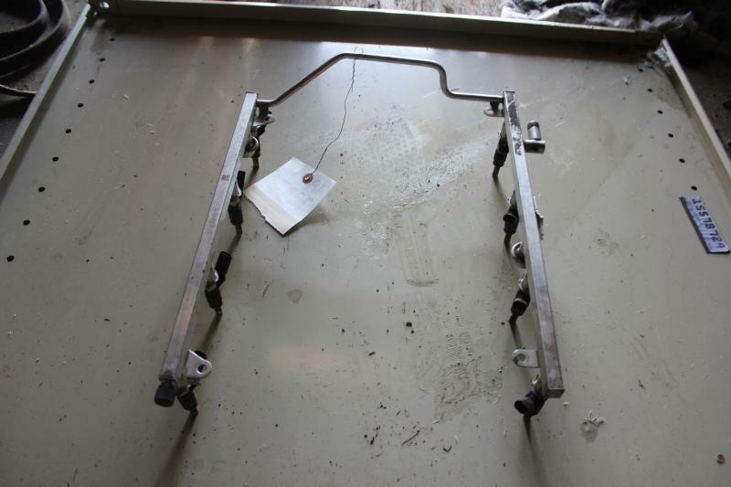 Fuel Injection Rail MERCEDES S-CLASS 08
