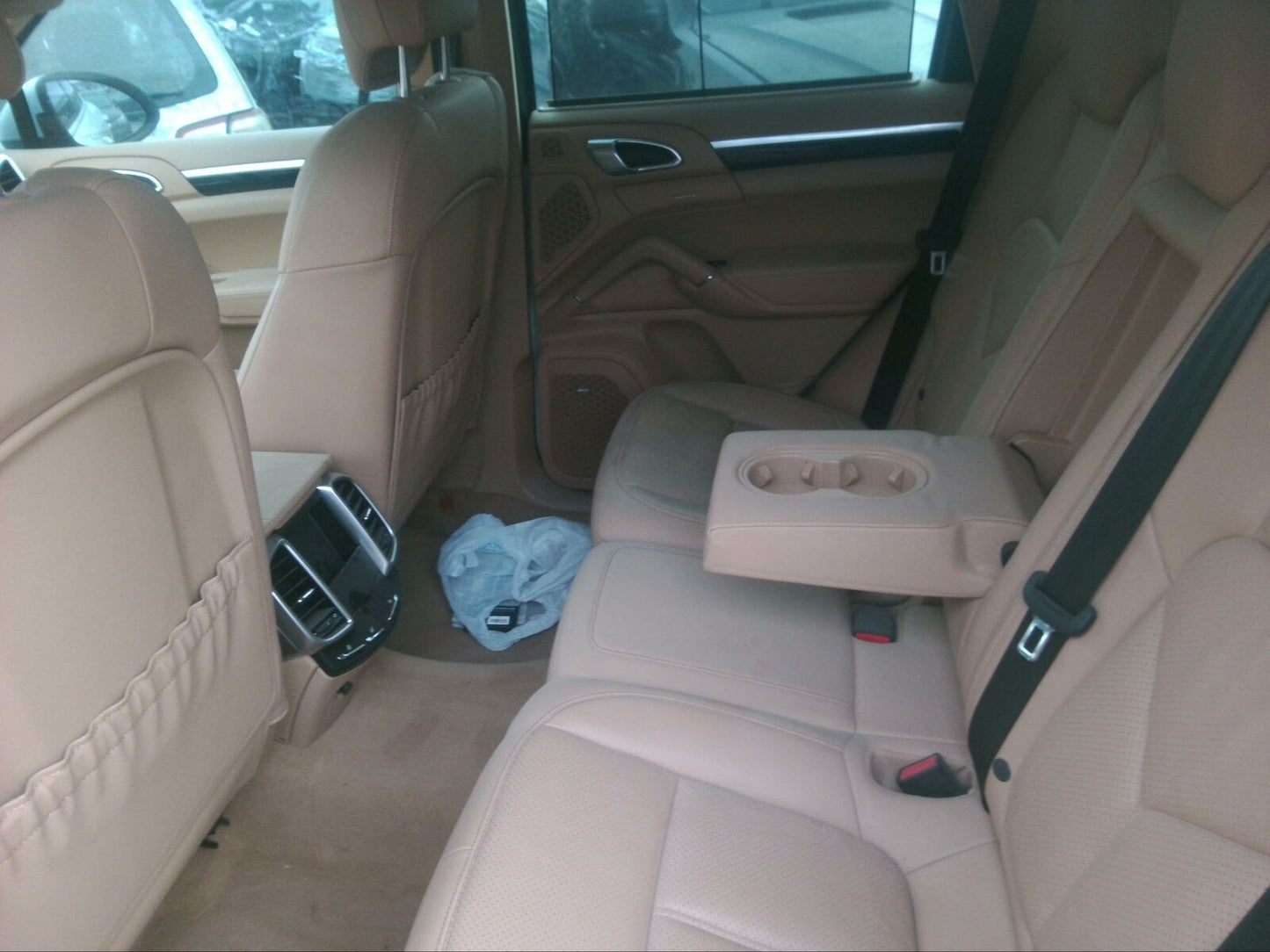 Rear Seat PORSCHE CAYENNE 14