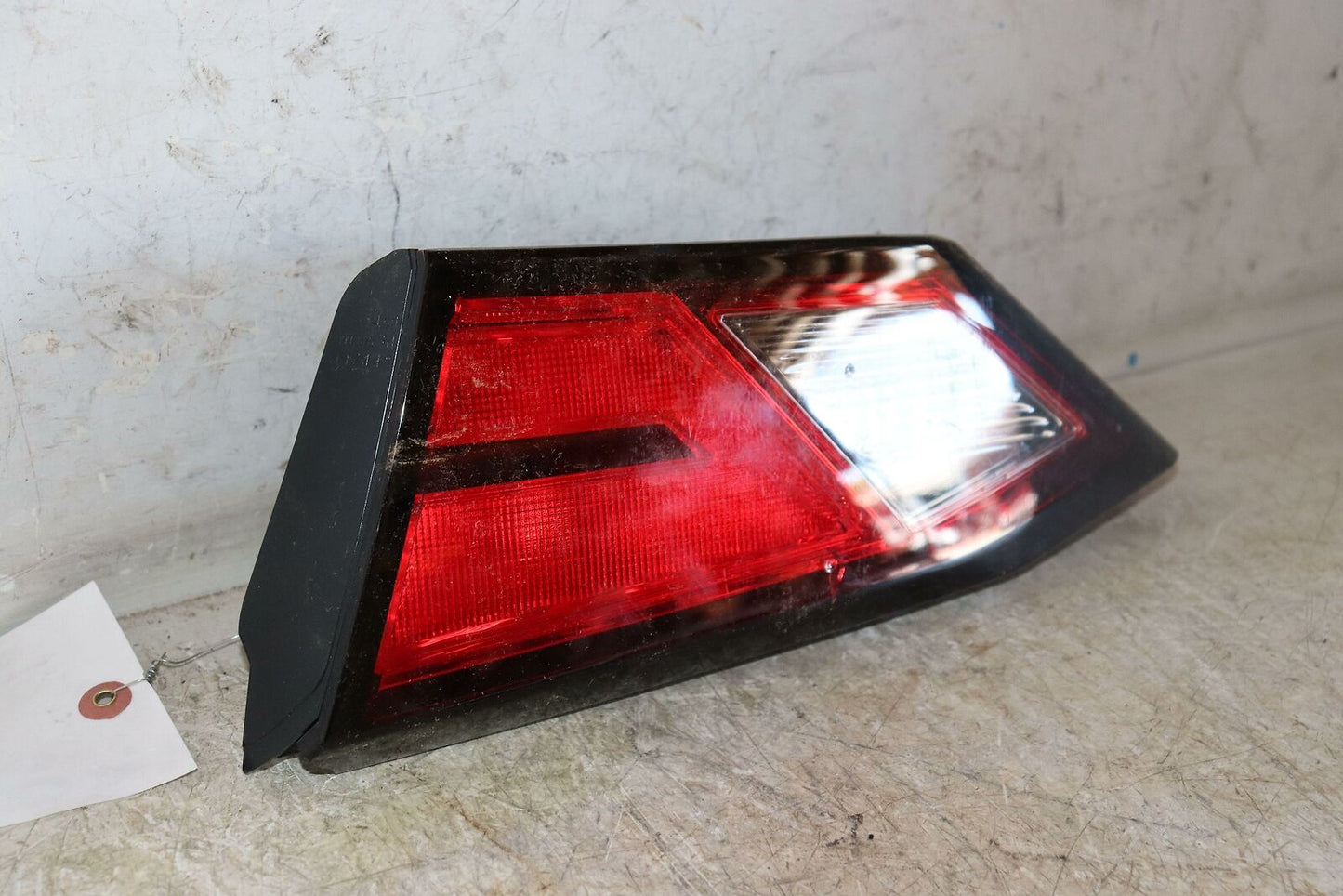 Tail Light Assembly NISSAN ALTIMA Right 19 20