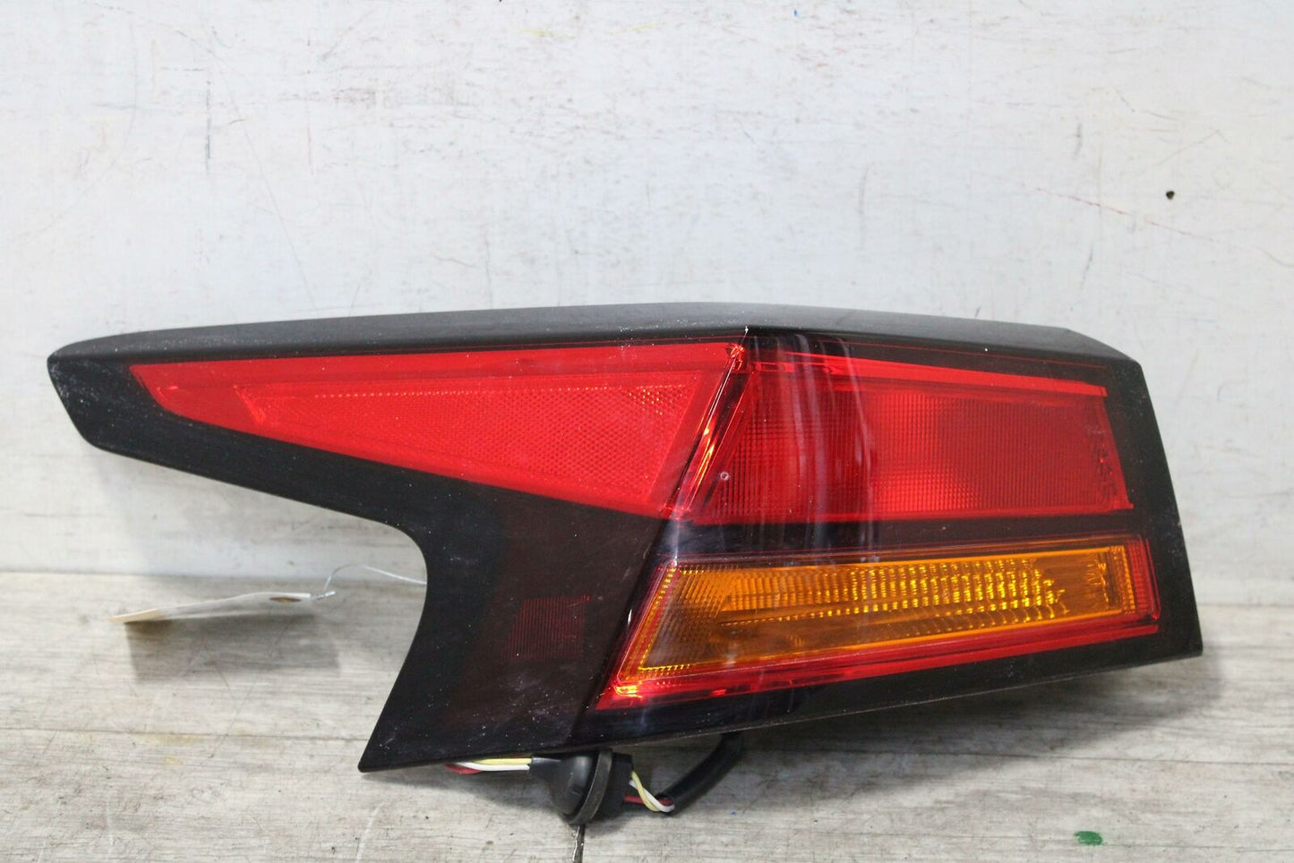 Tail Light Assembly NISSAN ALTIMA Left 19 20