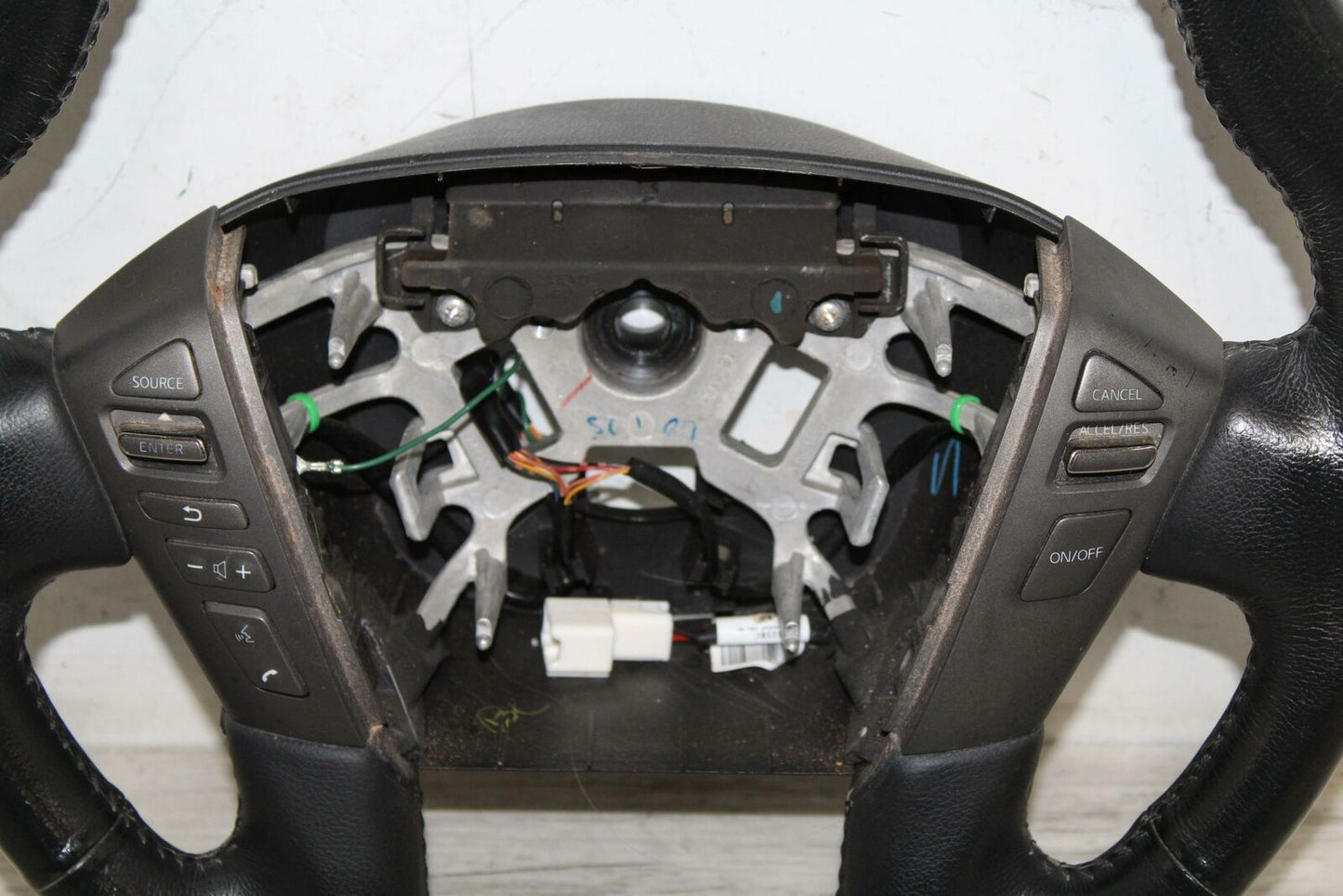 Steering Wheel INFINITI QX56 11