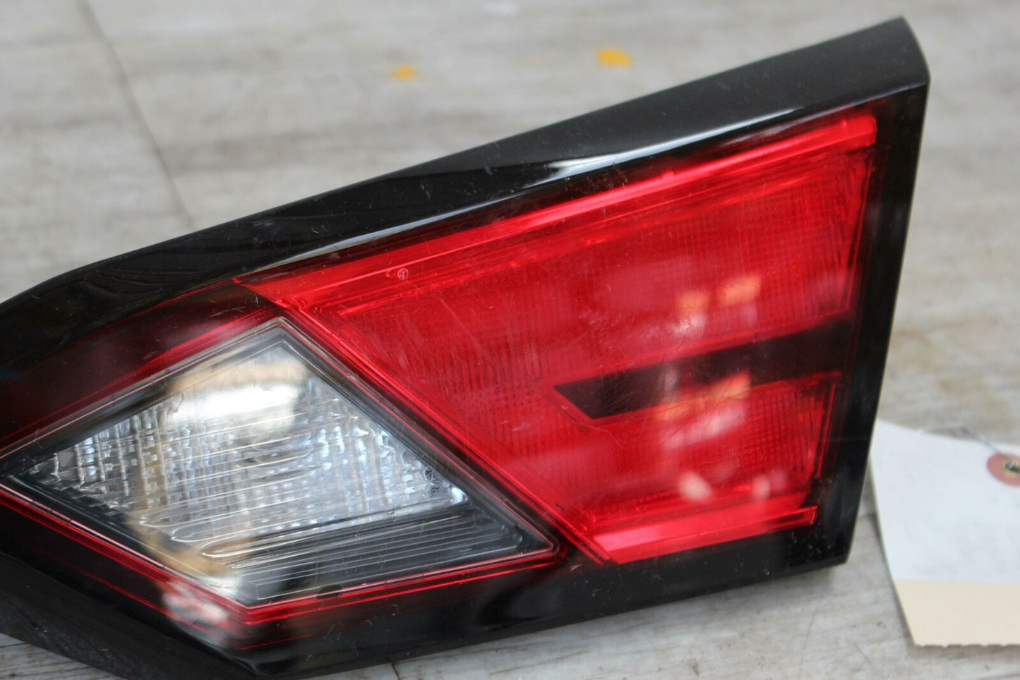 Tail Light Assembly NISSAN ALTIMA Right 19 20