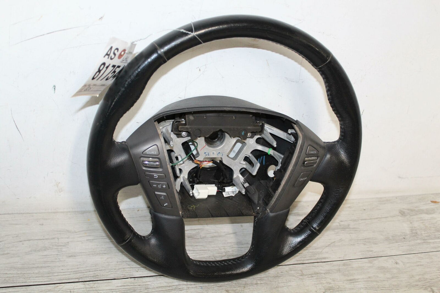 Steering Wheel INFINITI QX56 11