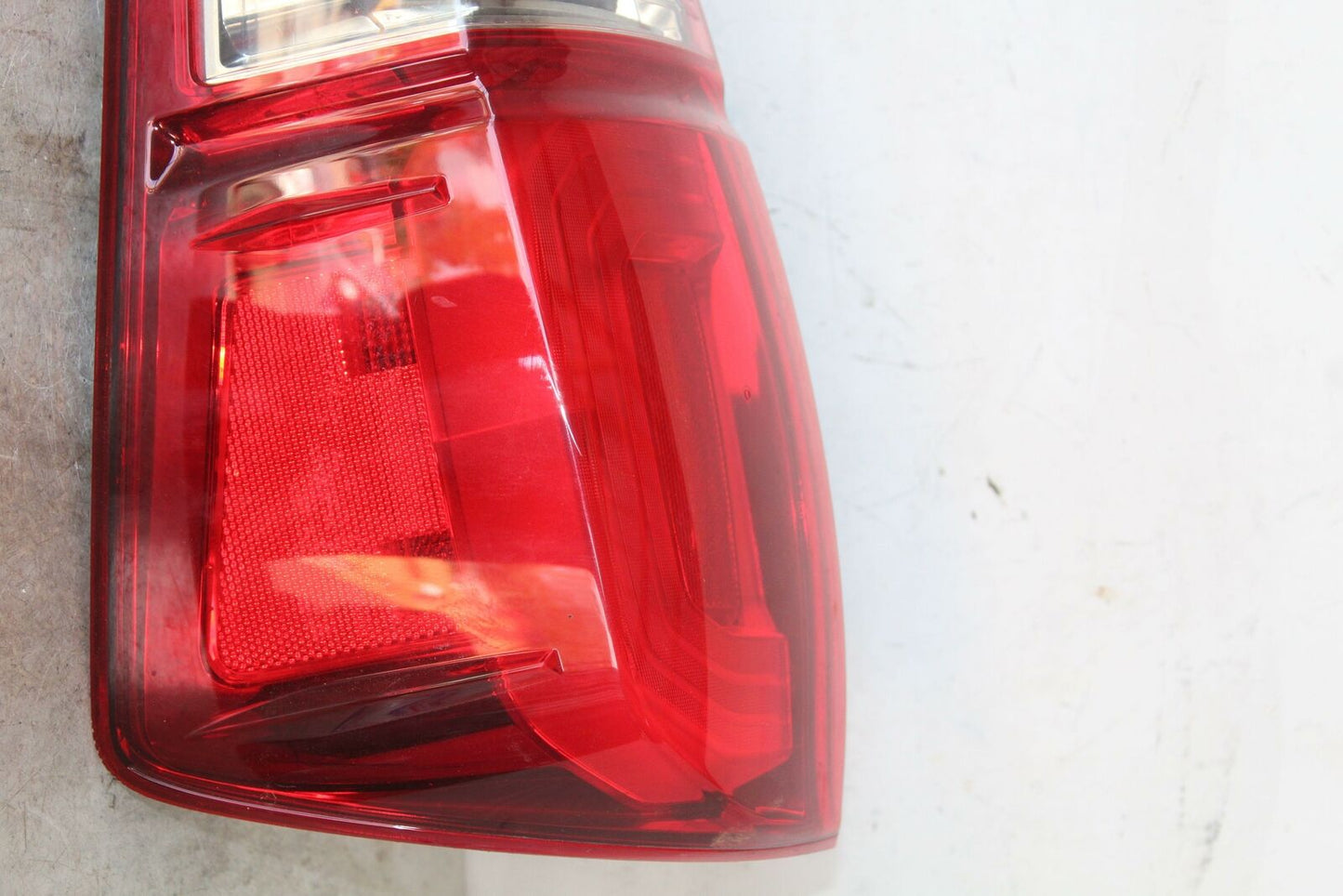 Tail Light Assembly TOYOTA TACOMA Right 16 17 18 19