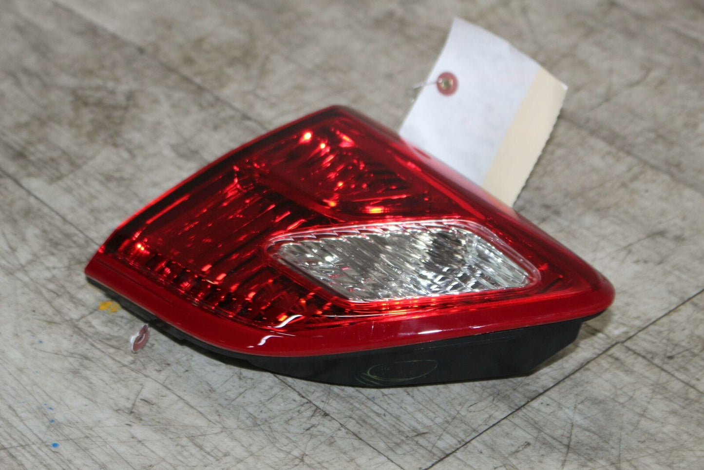 Tail Light Assembly NISSAN PATHFINDER Left 17 18 19 20