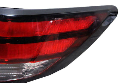 Tail Light Assembly NISSAN SENTRA Right 20