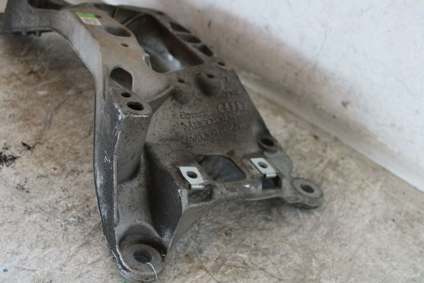 Transmission Mount AUDI A4 17