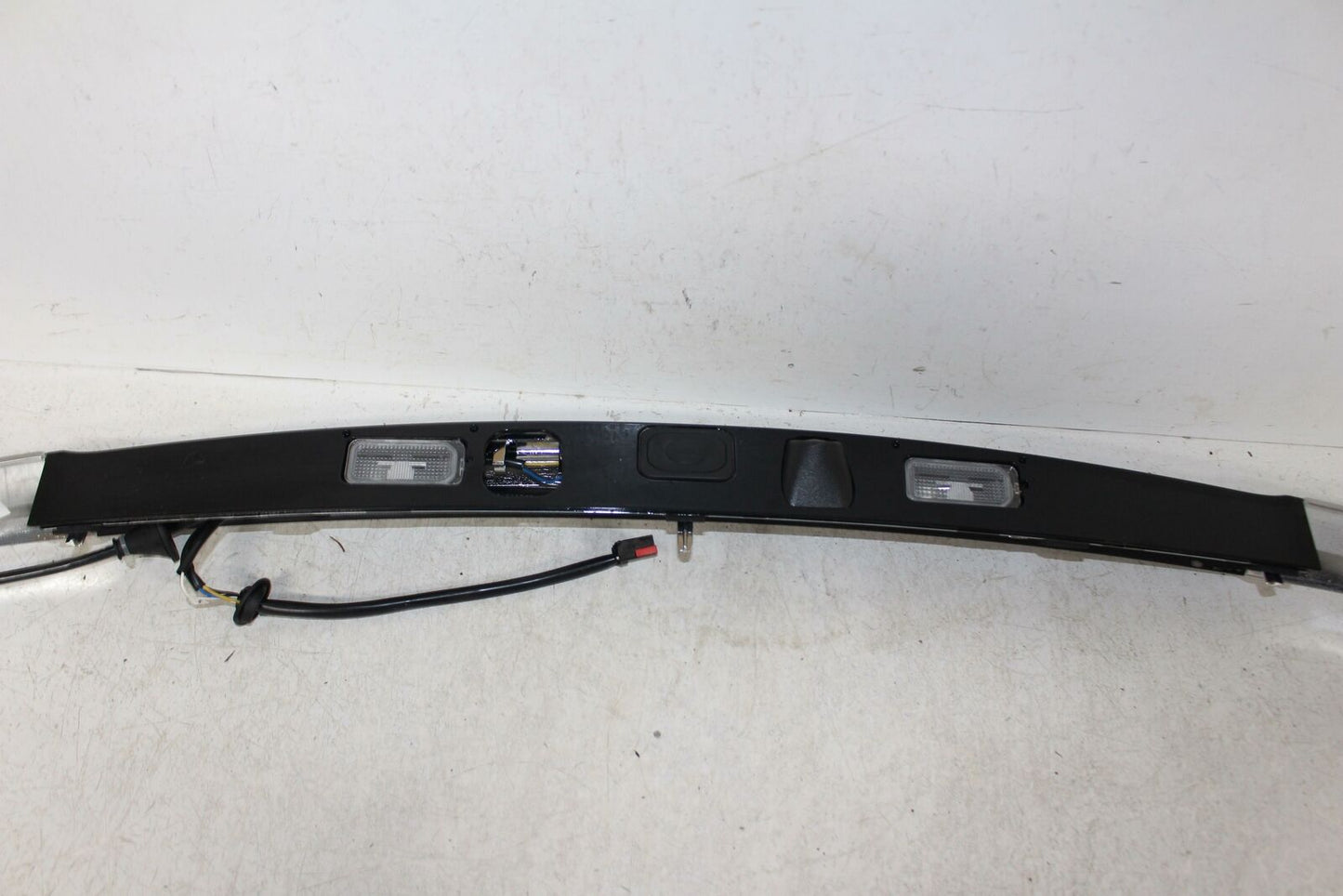 Lid/gate Moulding JAGUAR XF 15