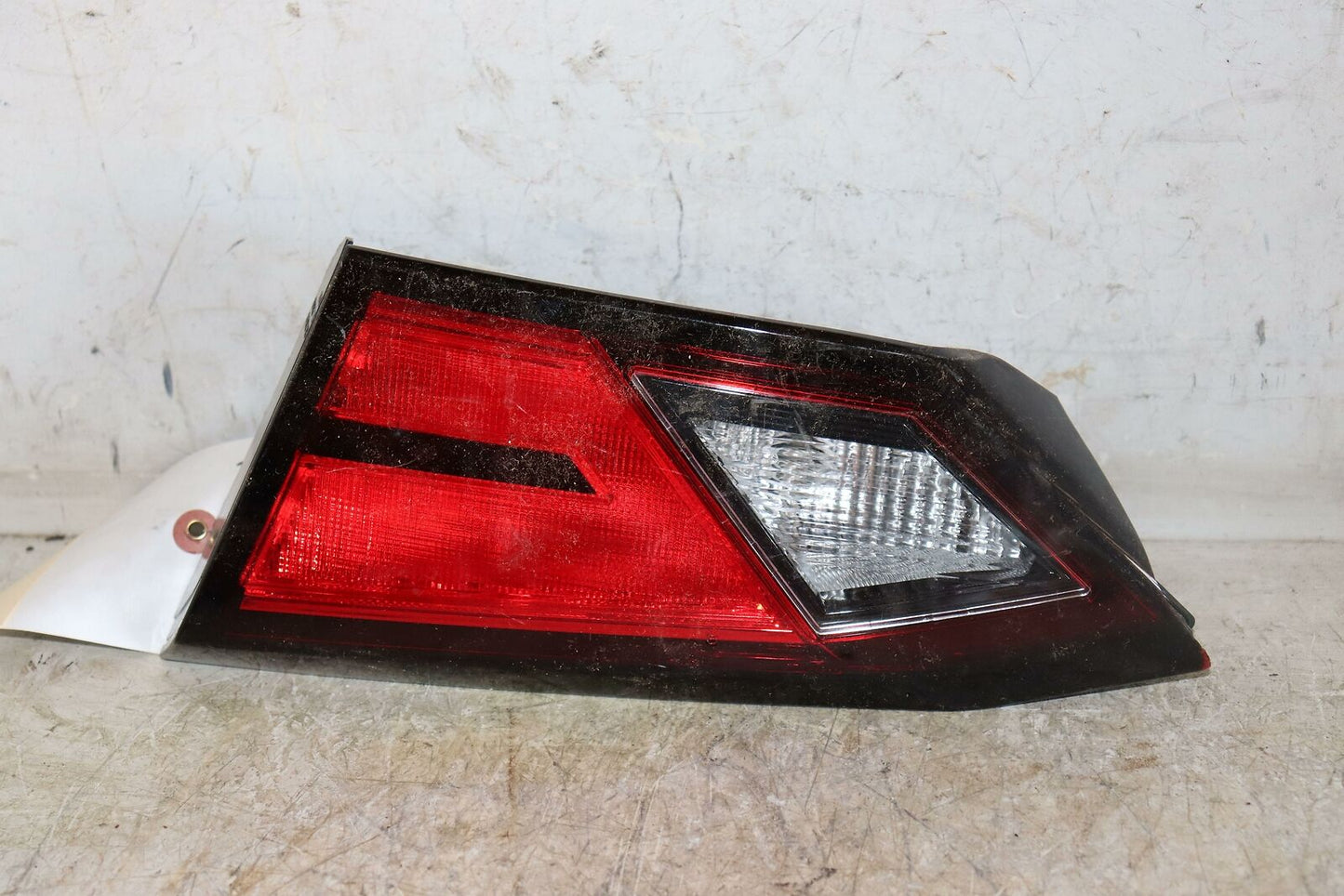 Tail Light Assembly NISSAN ALTIMA Right 19 20