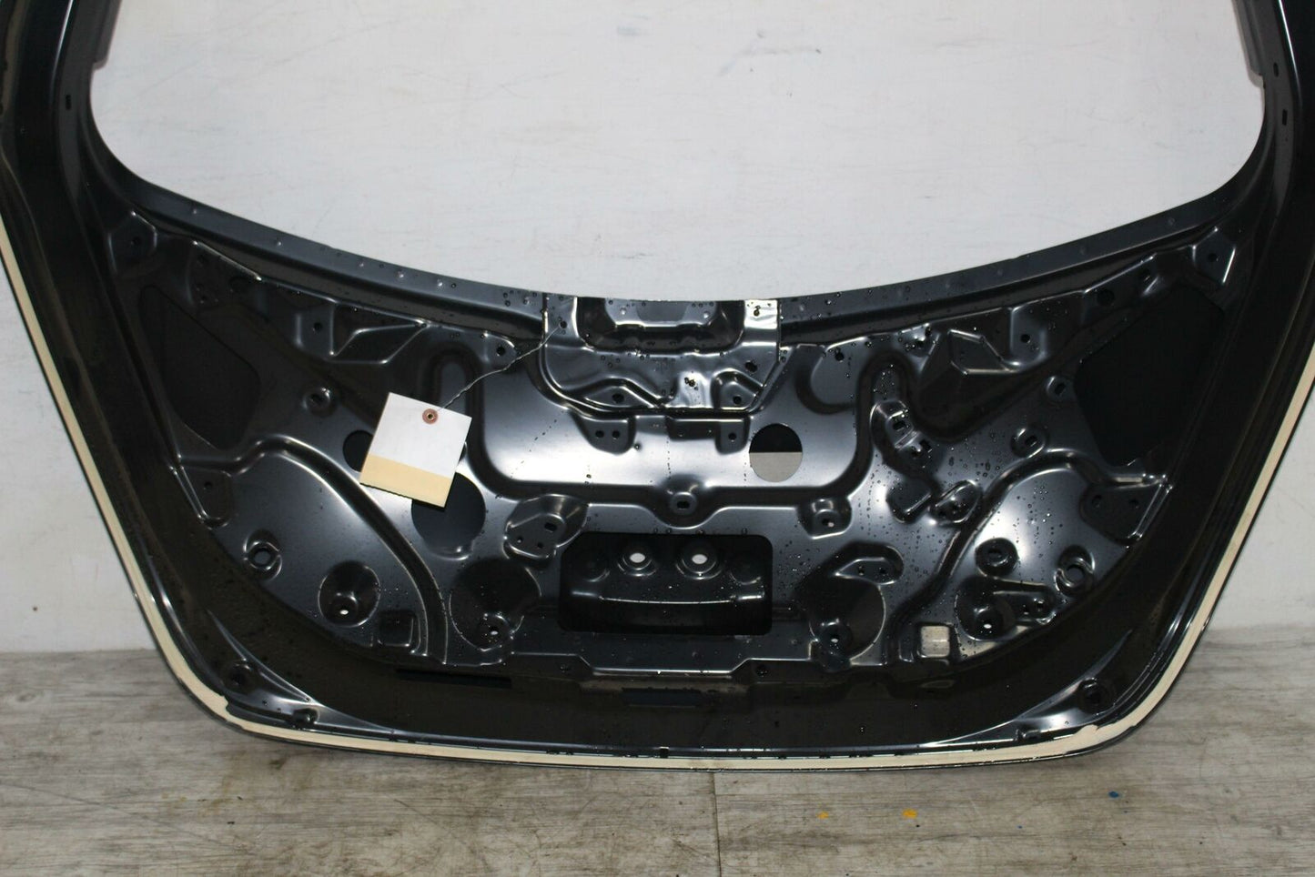 Trunk/decklid/hatch/tailgate NISSAN LEAF 13