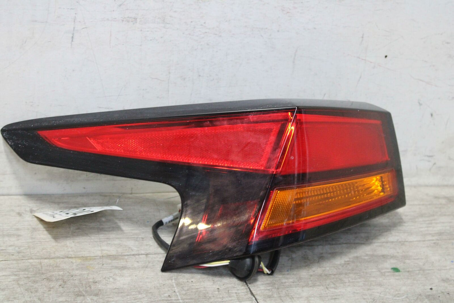 Tail Light Assembly NISSAN ALTIMA Left 19 20