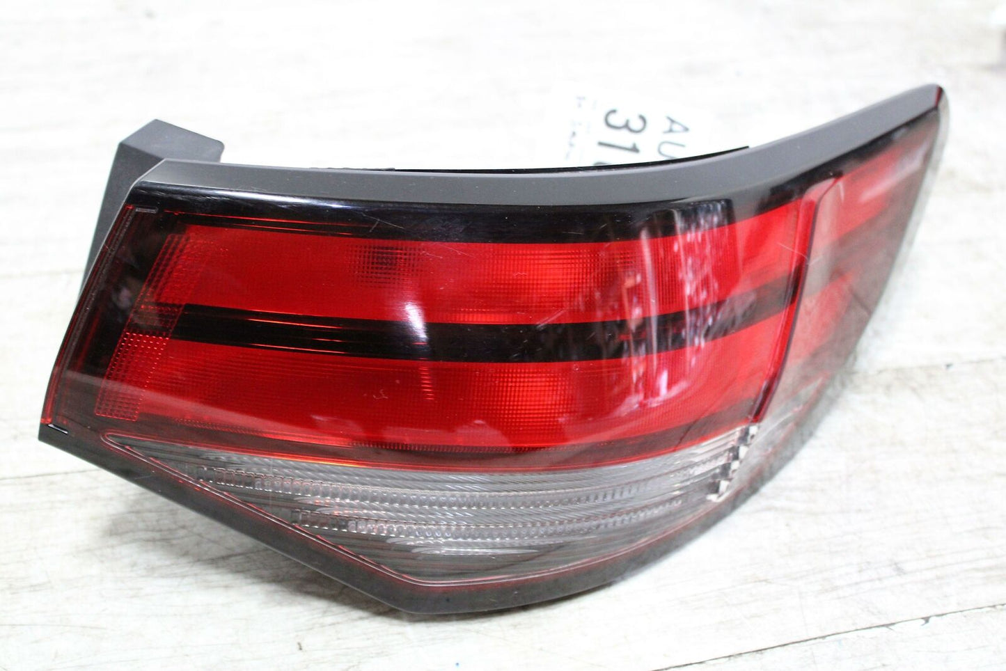 Tail Light Assembly NISSAN SENTRA Right 20