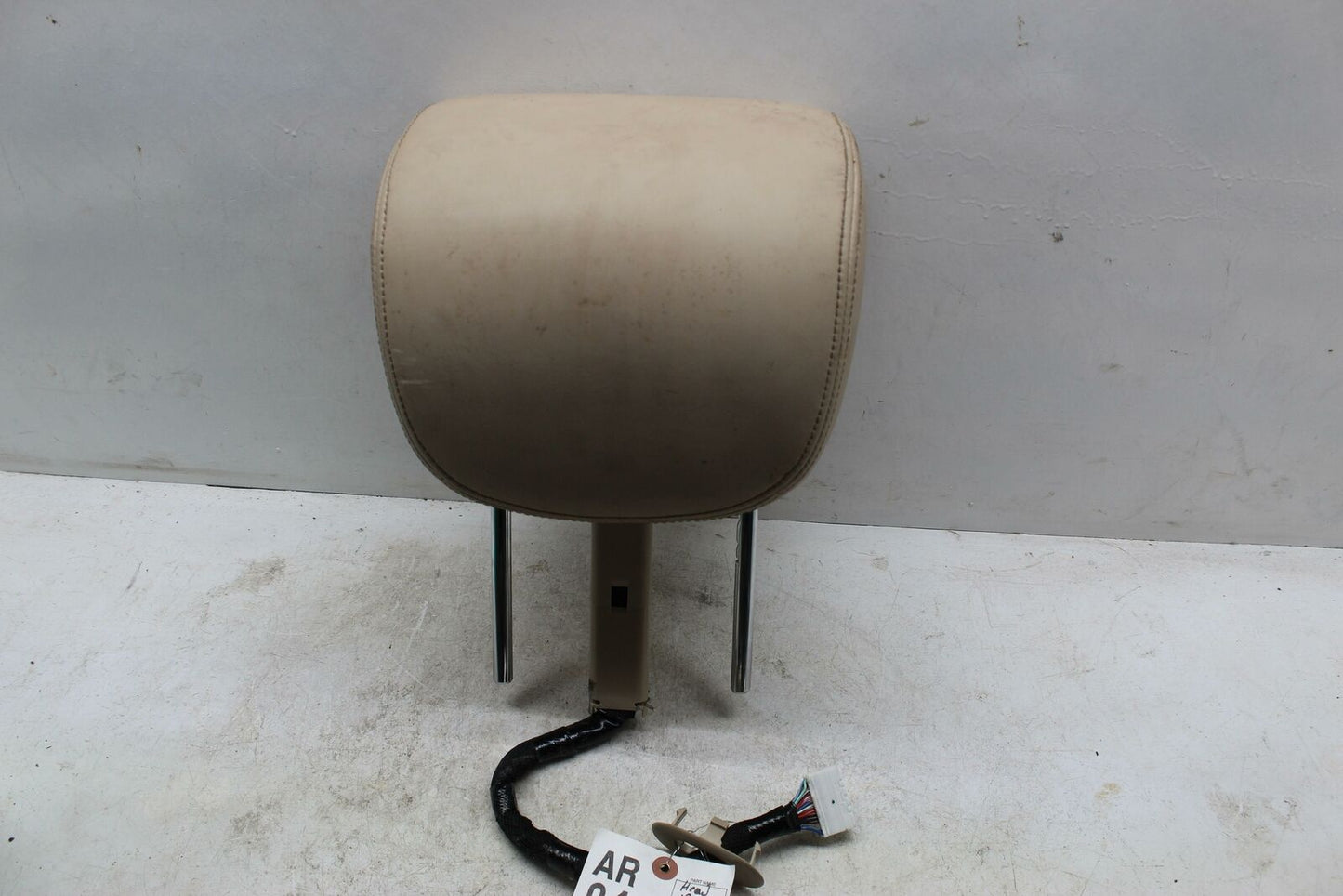 Headrest INFINITI QX80 Right 17