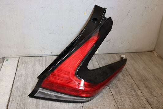 Tail Light Assembly NISSAN LEAF Right 18 19 20