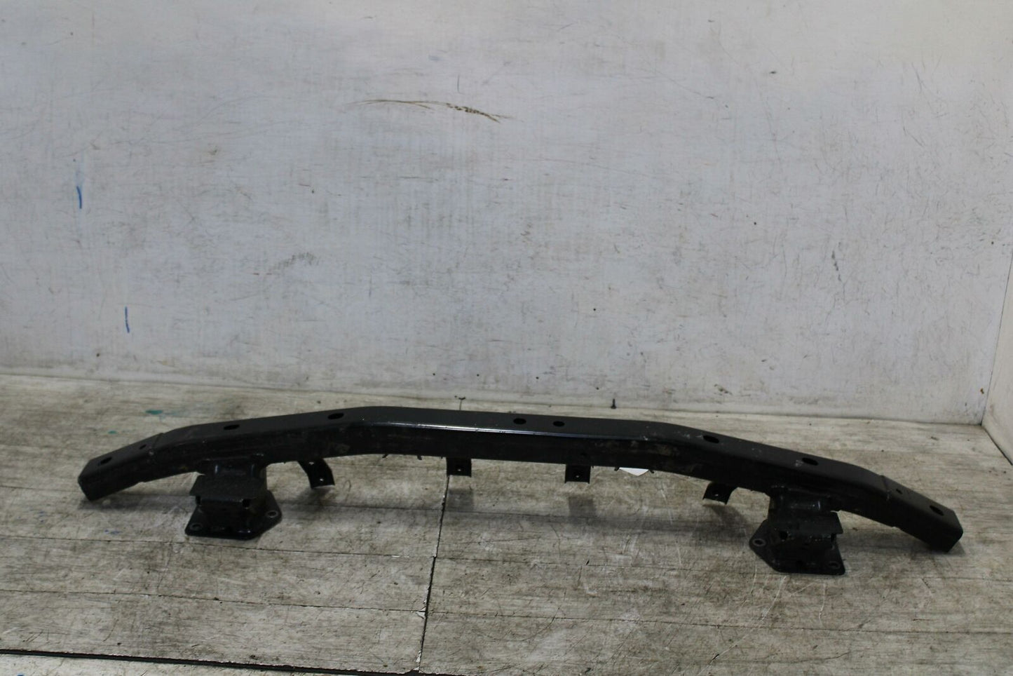 Radiator Support INFINITI QX80 18 19 20