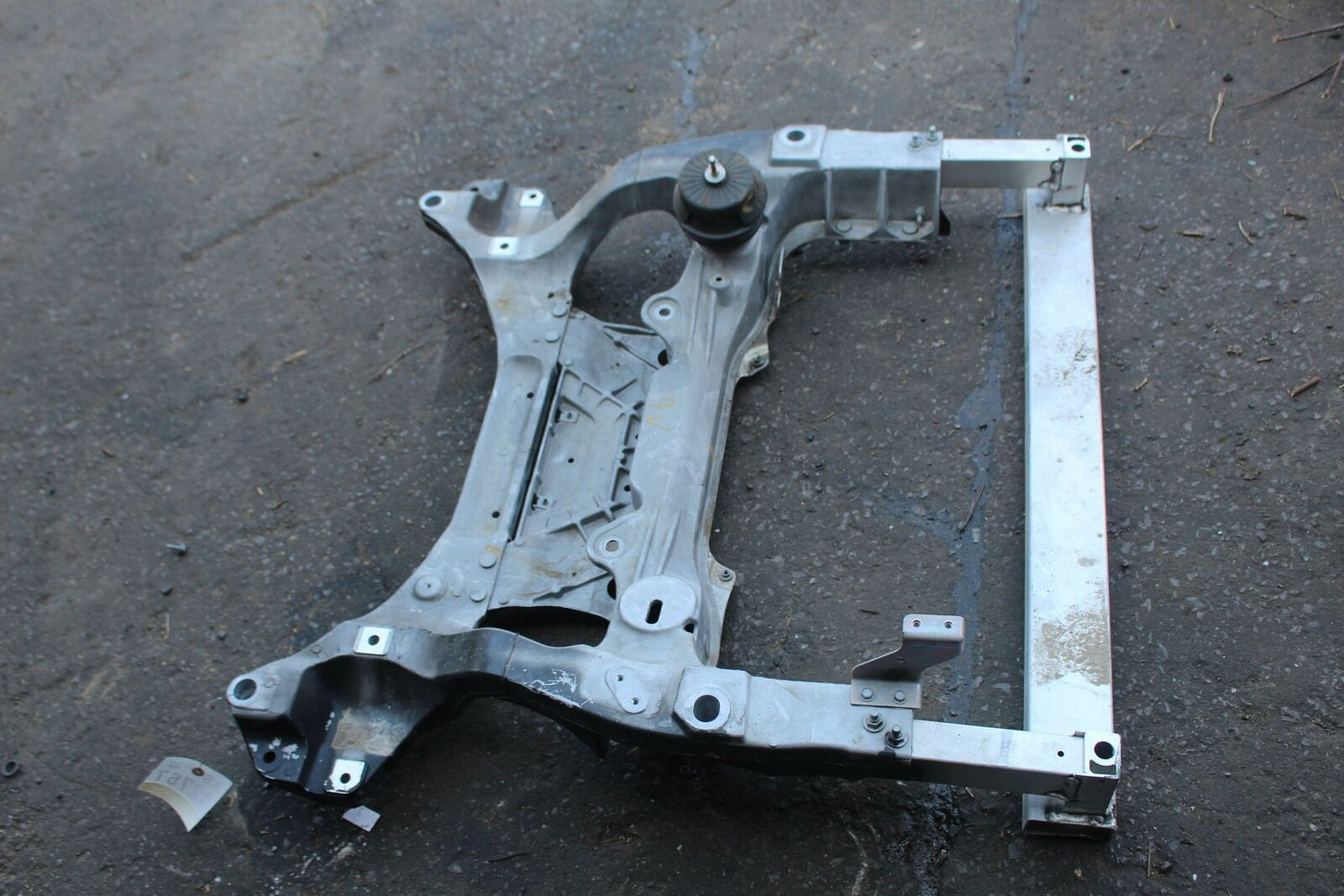 Undercarriage Crossmember INFINITI Q60 17 18 19