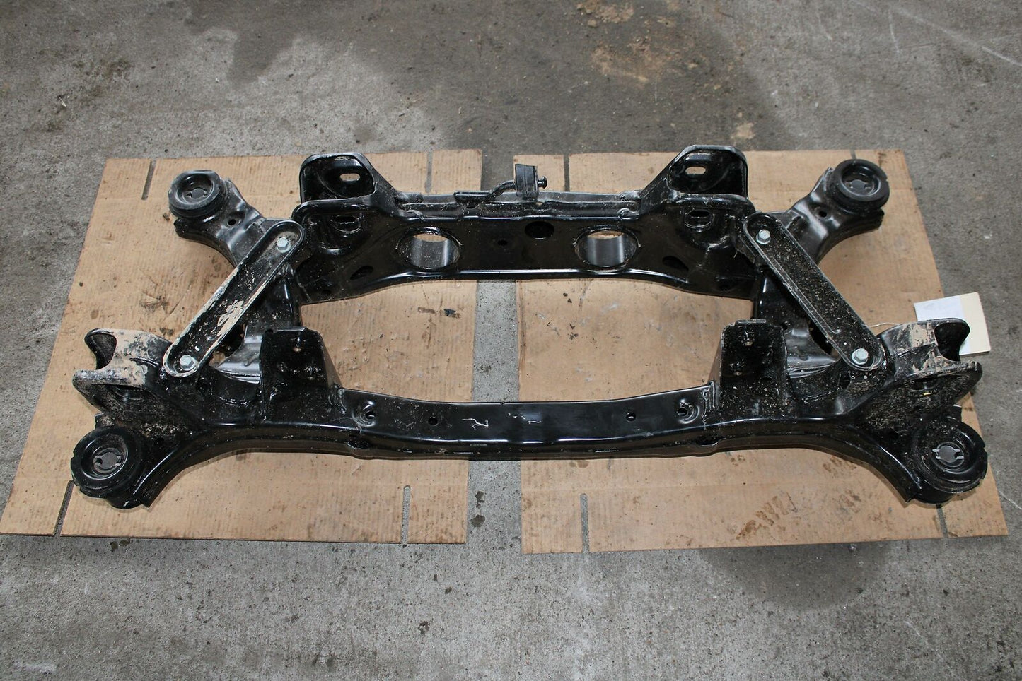 Undercarriage Crossmember HYUNDAI SANTA FE 19