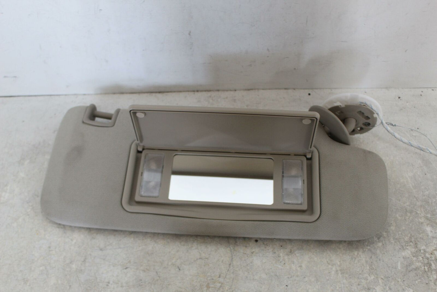 Sun Visor CADILLAC XTS Right 13 14 15 16 17 18 19