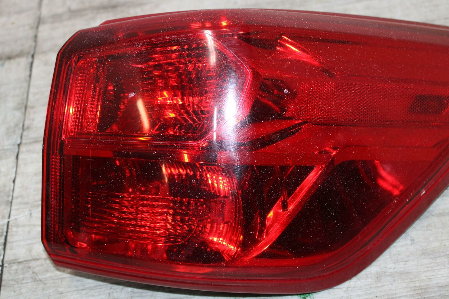 Tail Light Assembly NISSAN PATHFINDER Right 17 18 19 20