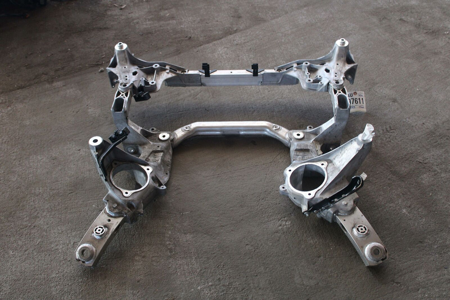 Undercarriage Crossmember BMW M8 19