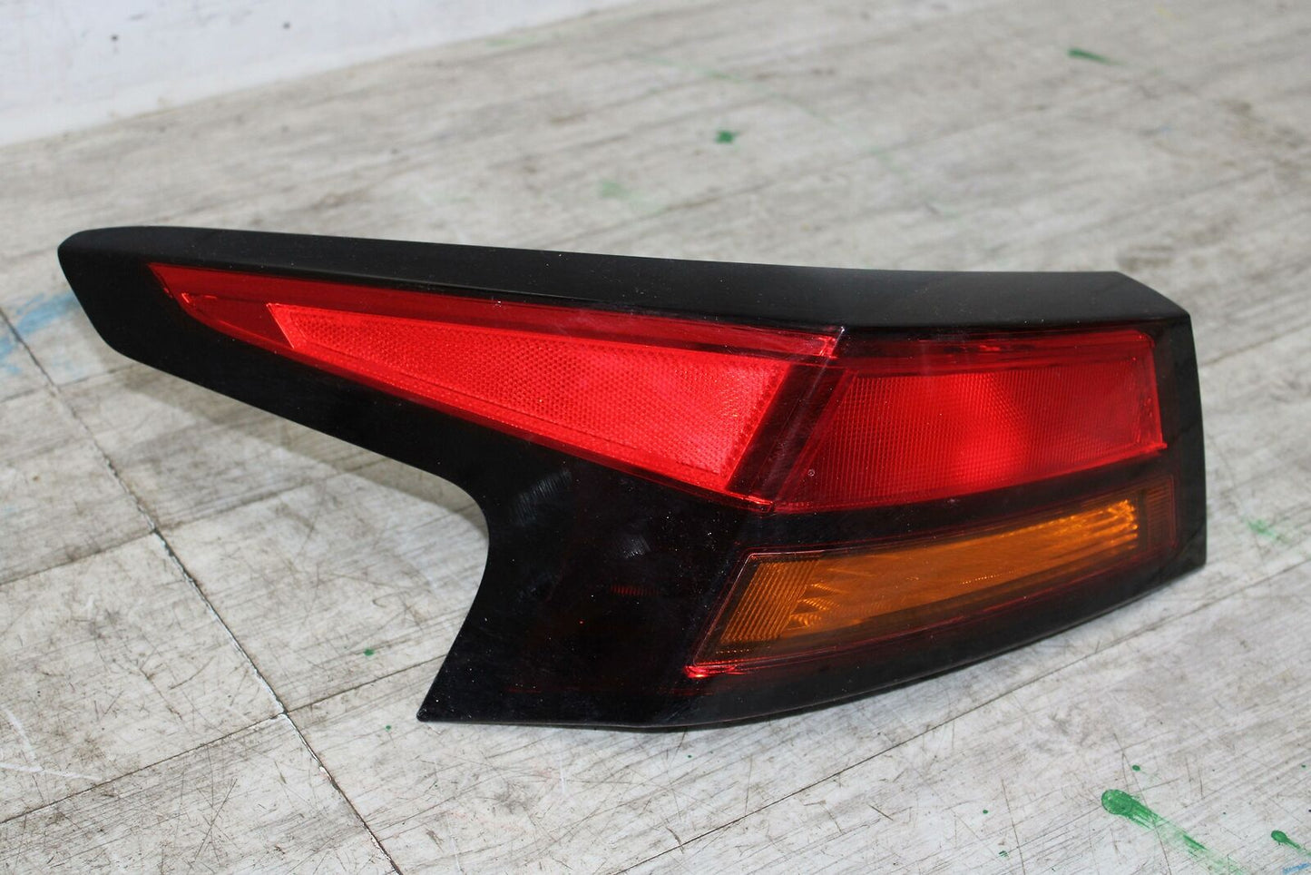 Tail Light Assembly NISSAN ALTIMA Left 19 20