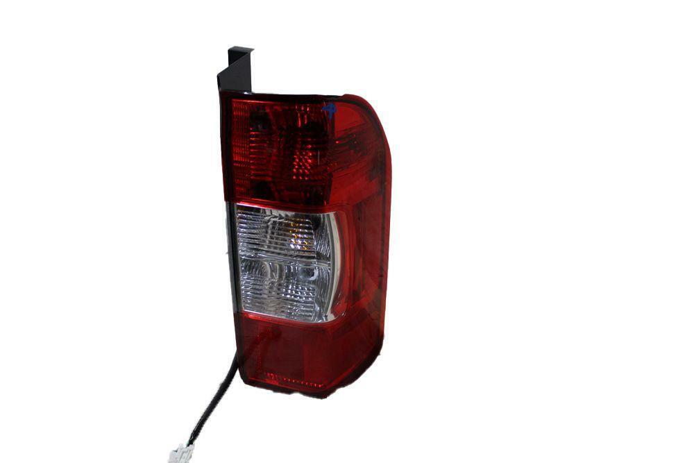 Tail Light Assembly NISSAN NV 2500 Right 12 13 14 15 16 17 18 19 20