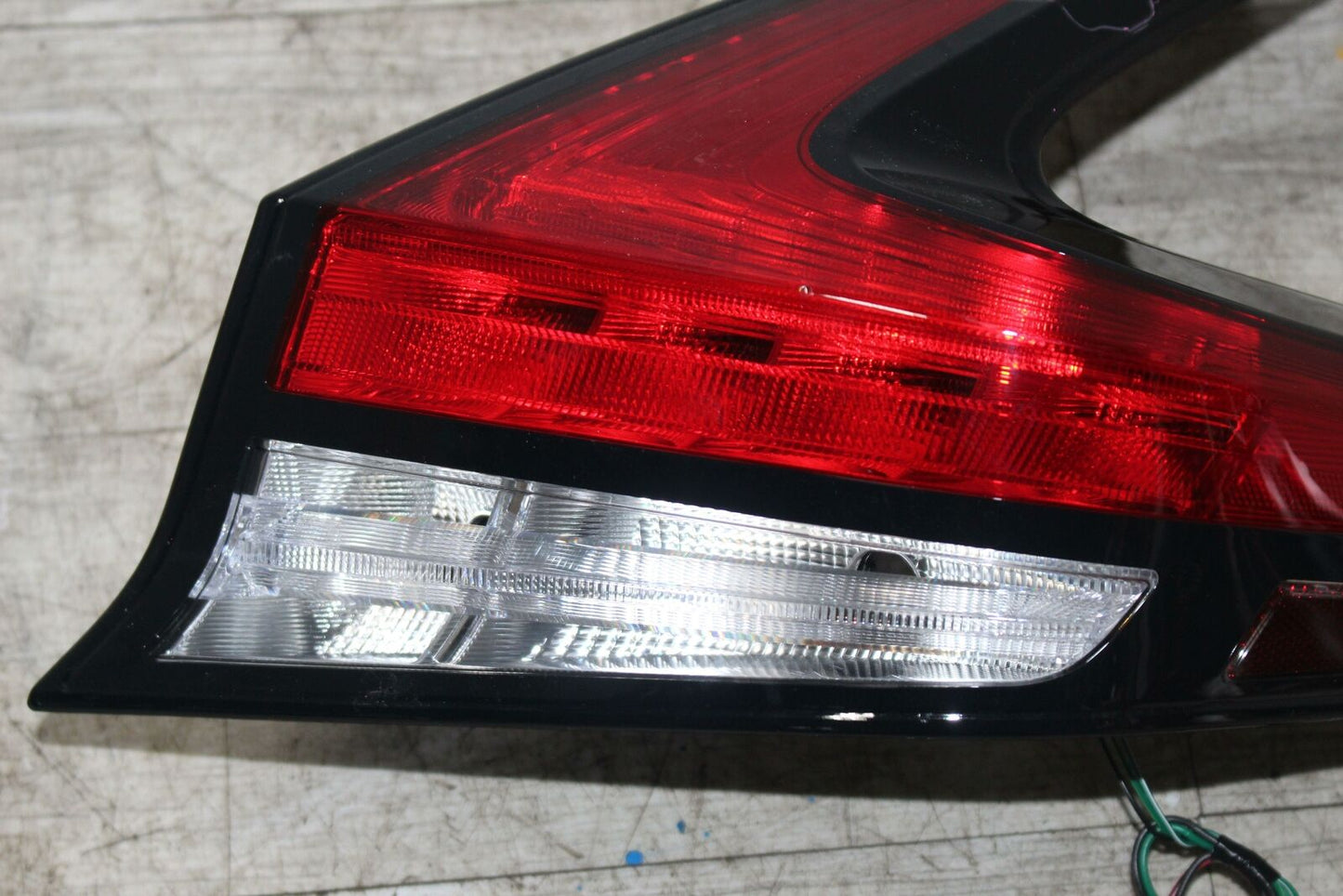 Tail Light Assembly NISSAN LEAF Right 18 19 20