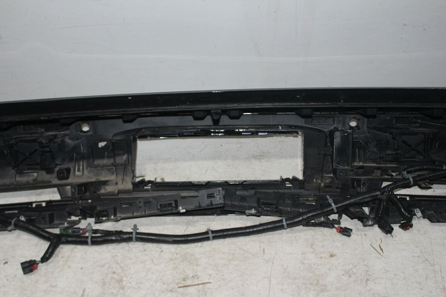 Rear Bumper Assembly CADILLAC ESCALADE 15 16