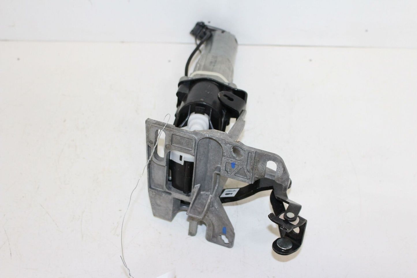 Tailgate Lift Motor AUDI A8 14